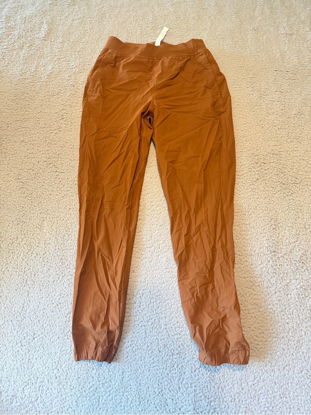 Lululemon Adapted State High-Rise Jogger
Regular size 4